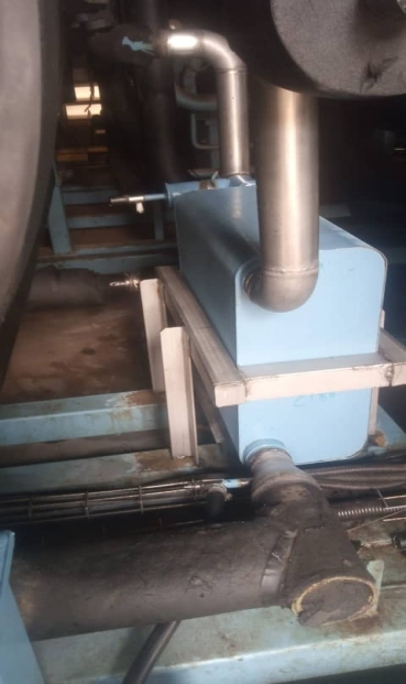 Dual stage line processing flow filtration chamber