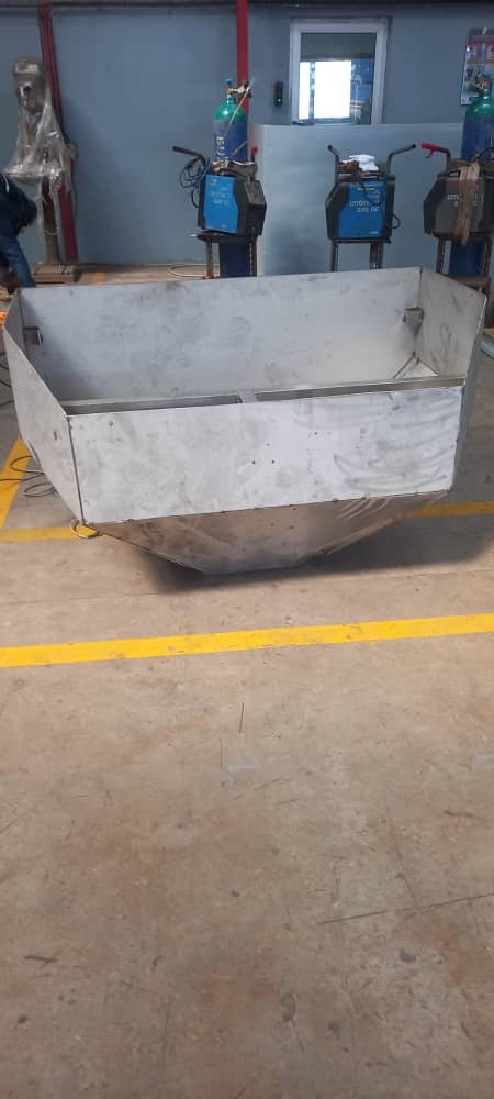 Stainless industrial cooling trough or processing basin